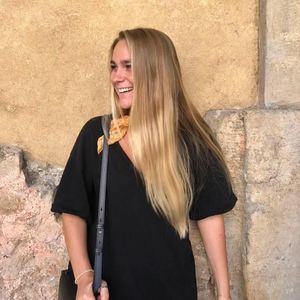 Meet your Posher, Natalie